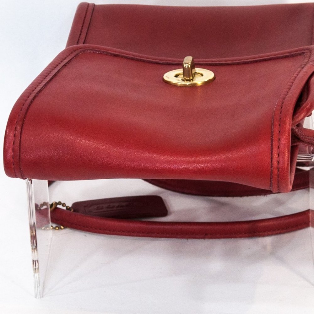 Coach Vintage Red Scooter Swing Pack  (L5D 9893) - Picture 6 of 10